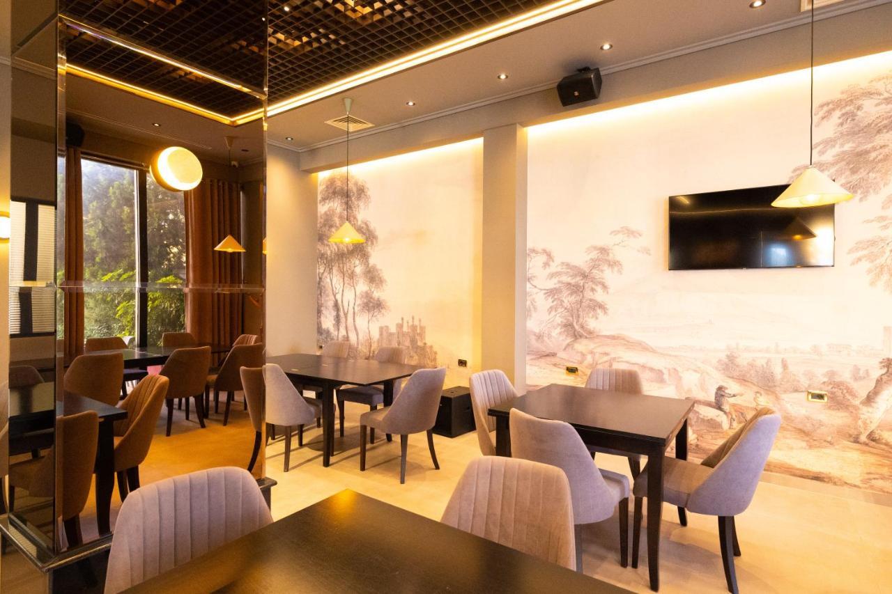 New Donantelo Hotel Vlora Kültér fotó