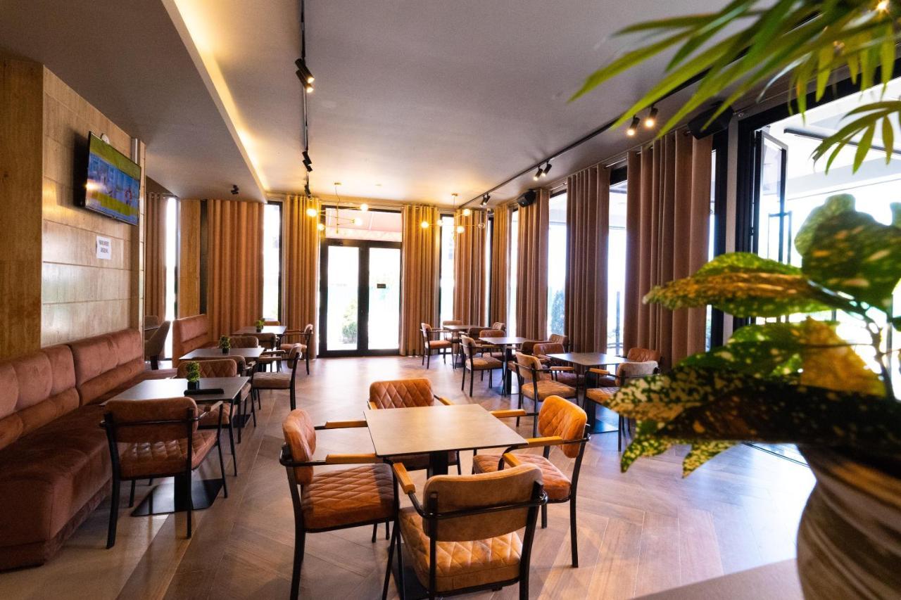 New Donantelo Hotel Vlora Kültér fotó