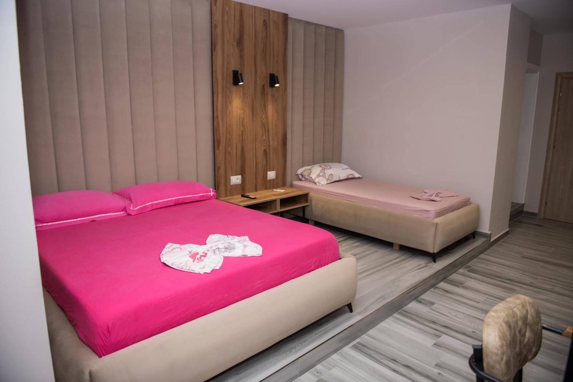 New Donantelo Hotel Vlora Kültér fotó