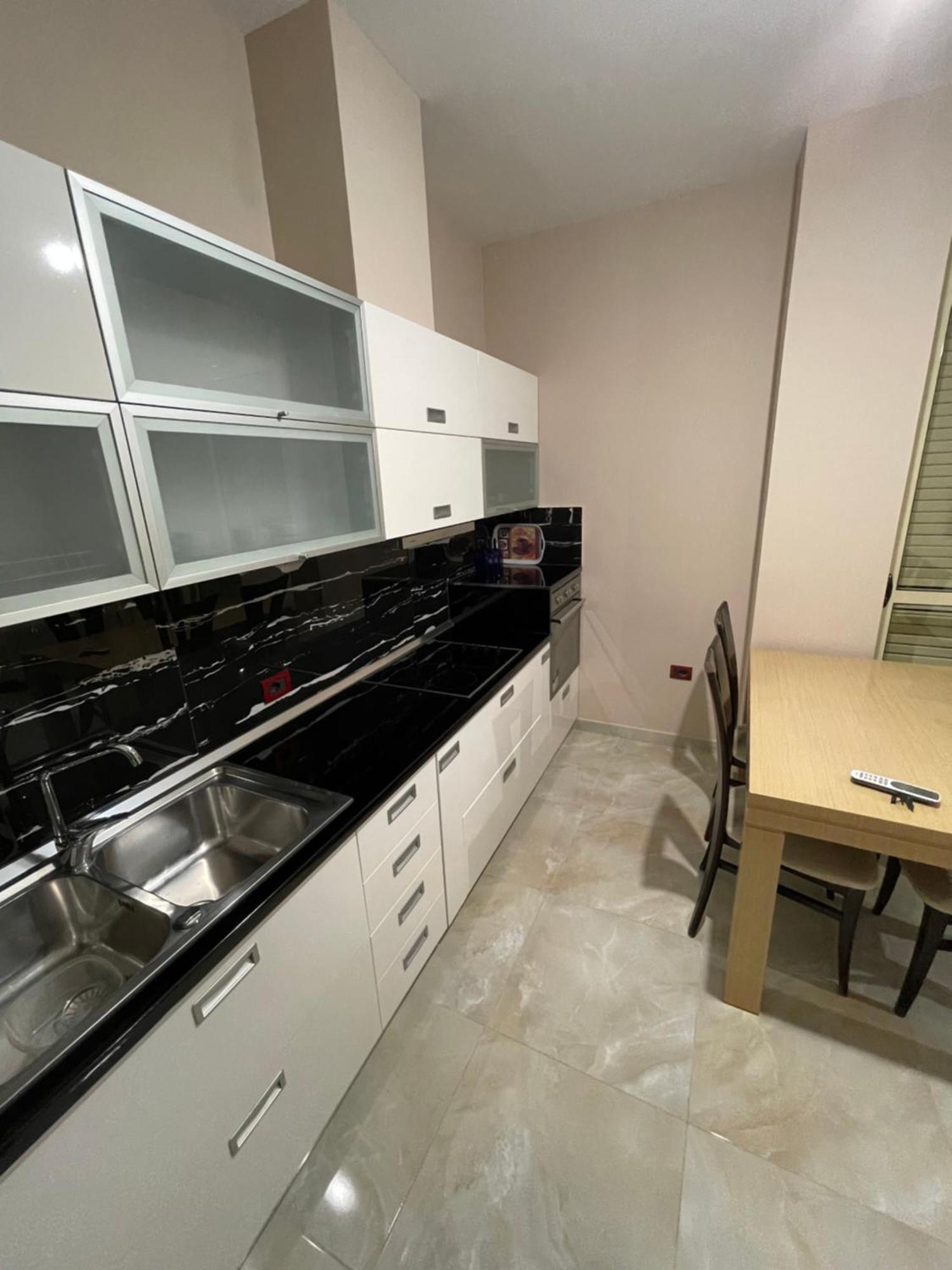 New Donantelo Hotel Vlora Kültér fotó