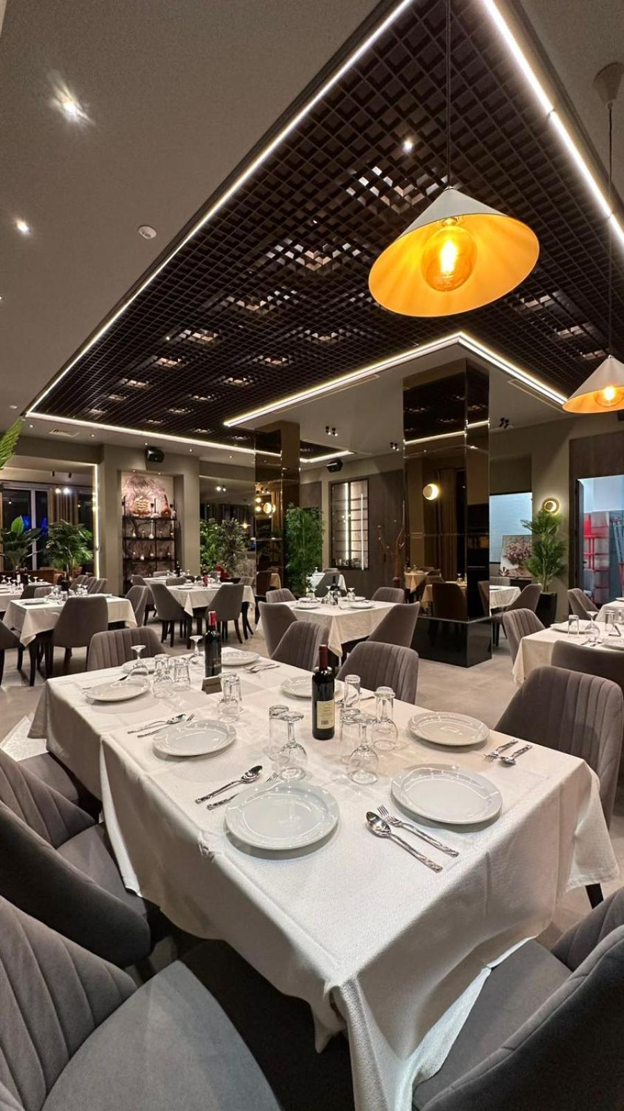 New Donantelo Hotel Vlora Kültér fotó