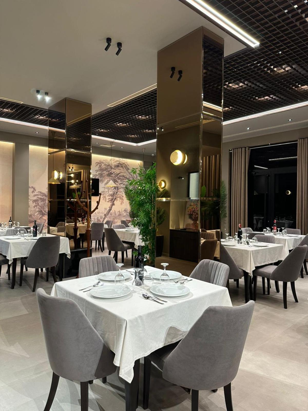 New Donantelo Hotel Vlora Kültér fotó