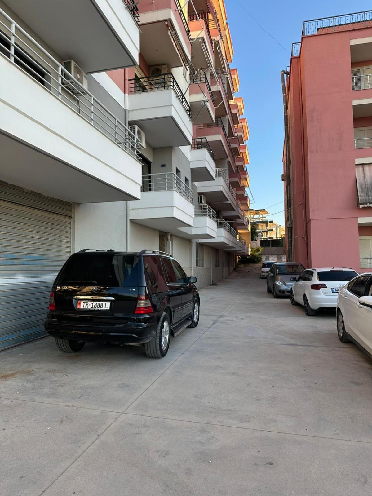 New Donantelo Hotel Vlora Kültér fotó
